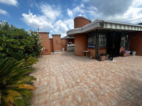 appartamento in vendita a Milano in zona Lambrate