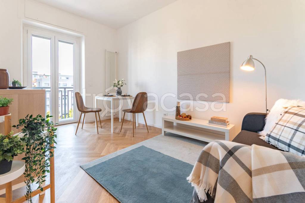 appartamento in vendita a Milano in zona Città Studi