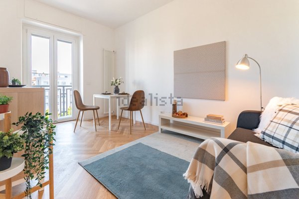 appartamento in vendita a Milano in zona Città Studi