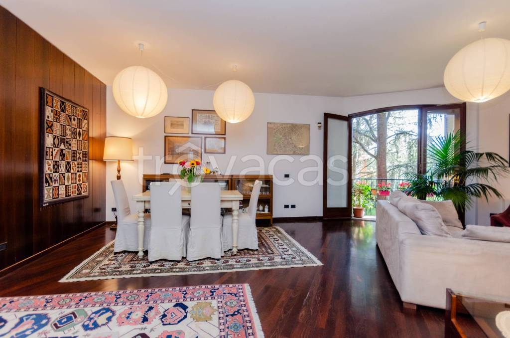 appartamento in vendita a Milano in zona QT8