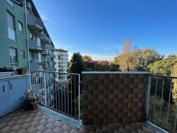 appartamento in vendita a Milano in zona Forlanini