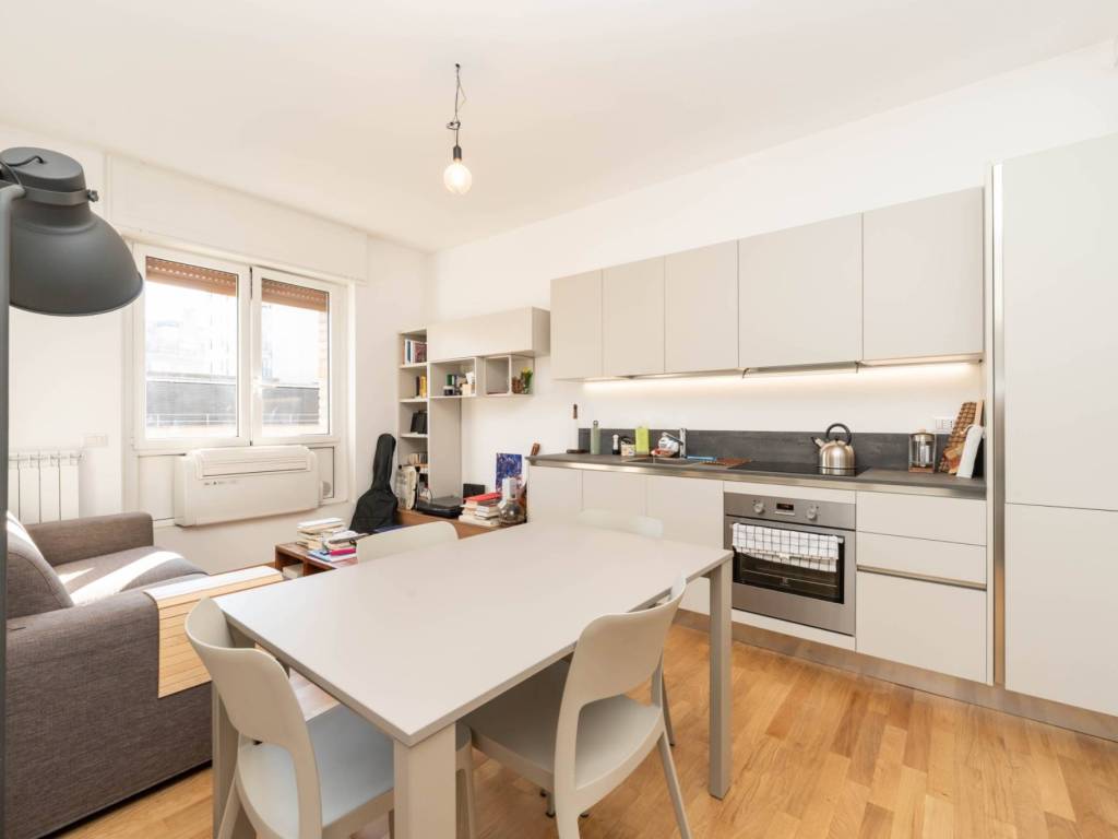 appartamento in vendita a Milano in zona Centro Direzionale