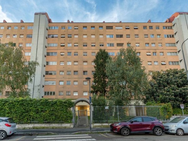 appartamento in vendita a Milano in zona Quarto Cagnino