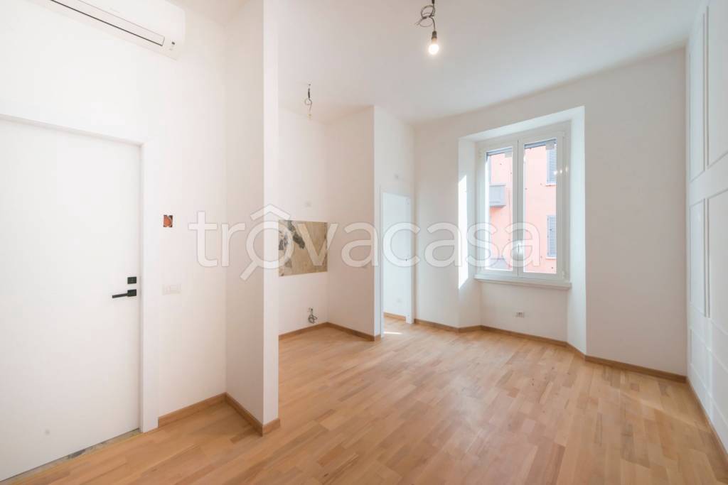 appartamento in vendita a Milano in zona Sempione