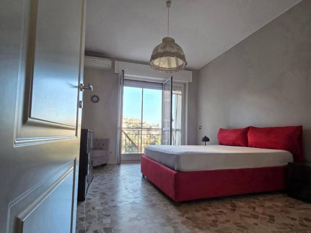 appartamento in vendita a Milano in zona Famagosta