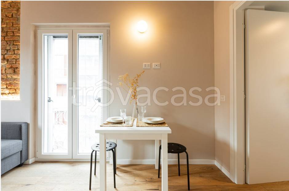 appartamento in vendita a Milano in zona Cinque Giornate