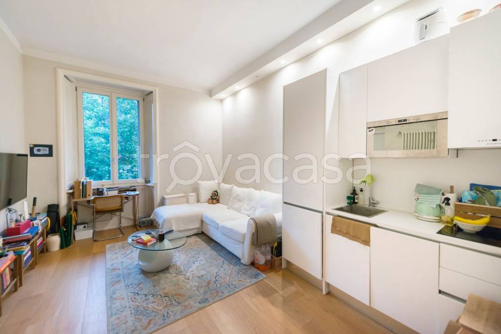 appartamento in vendita a Milano in zona Città Studi