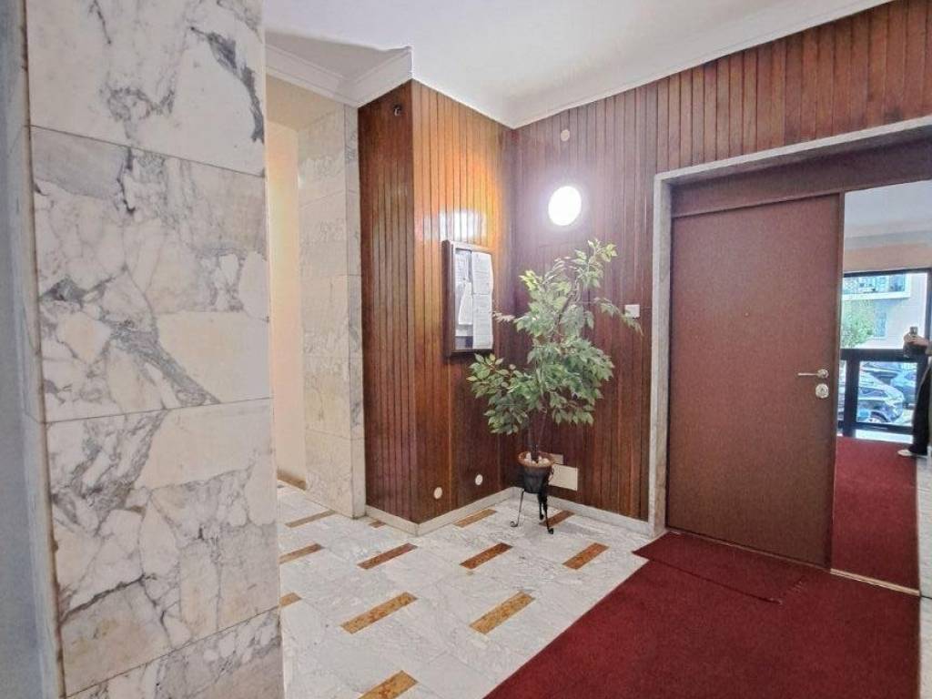 appartamento in vendita a Milano in zona Adriano