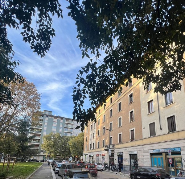 appartamento in vendita a Milano in zona Sempione