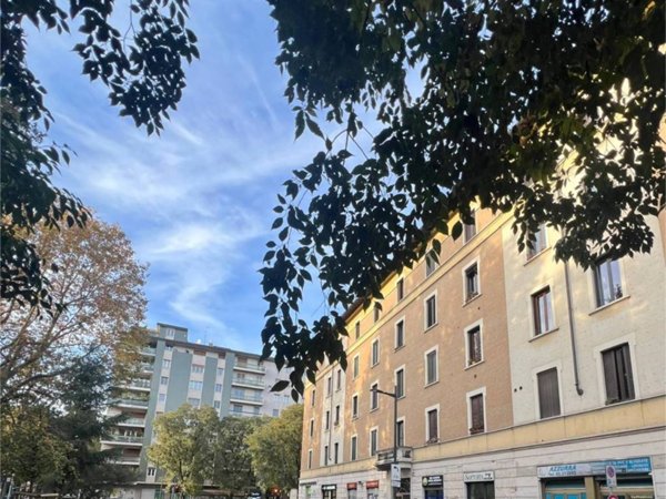 appartamento in vendita a Milano in zona Sempione