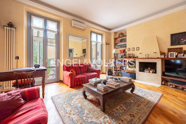 casa indipendente in vendita a Milano in zona Sempione