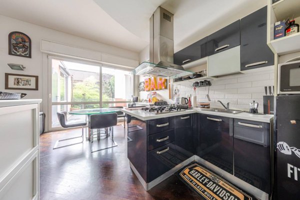 appartamento in vendita a Milano in zona Vigentino