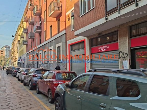 negozio in vendita a Milano in zona San Siro