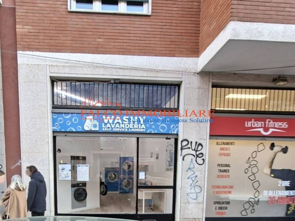 negozio in vendita a Milano in zona San Siro