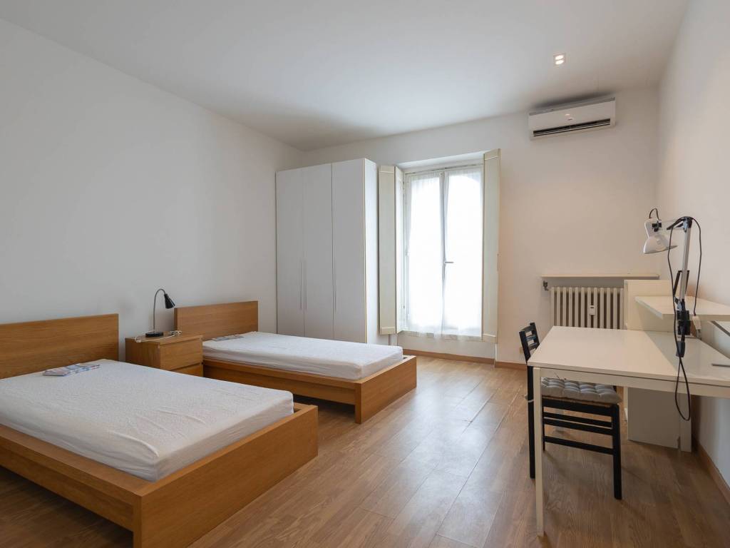 appartamento in vendita a Milano in zona Bocconi