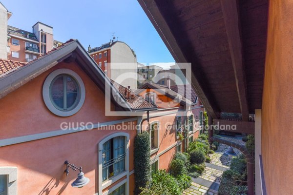 casa indipendente in vendita a Milano in zona Porta Genova