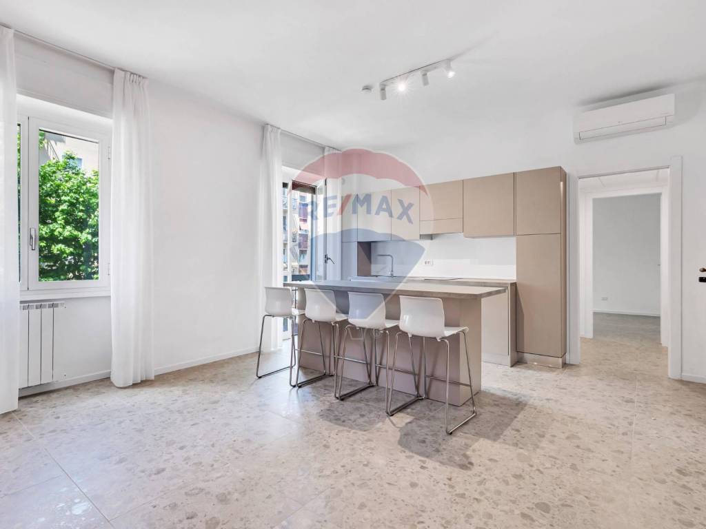 appartamento in vendita a Milano in zona Rogoredo