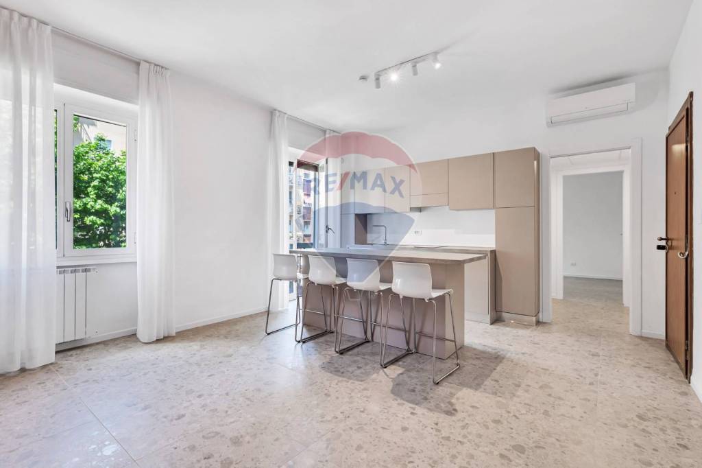 appartamento in vendita a Milano in zona Corvetto