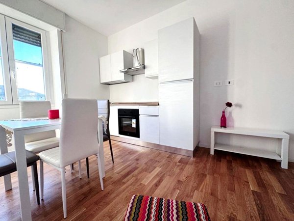 appartamento in vendita a Milano in zona Famagosta