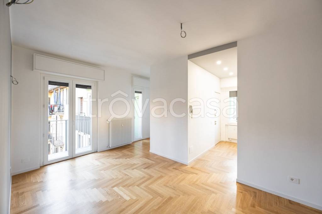 appartamento in vendita a Milano in zona Città Studi