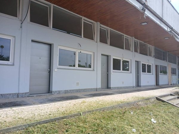 appartamento in vendita a Milano in zona Barona