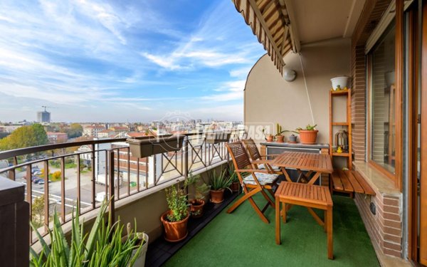 appartamento in vendita a Milano in zona Vigentino