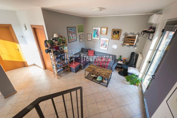 appartamento in vendita a Milano in zona Lorenteggio
