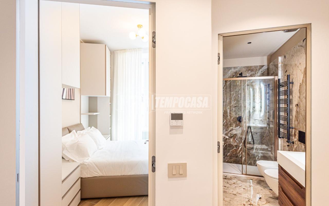 appartamento in vendita a Milano in zona Porta Nuova