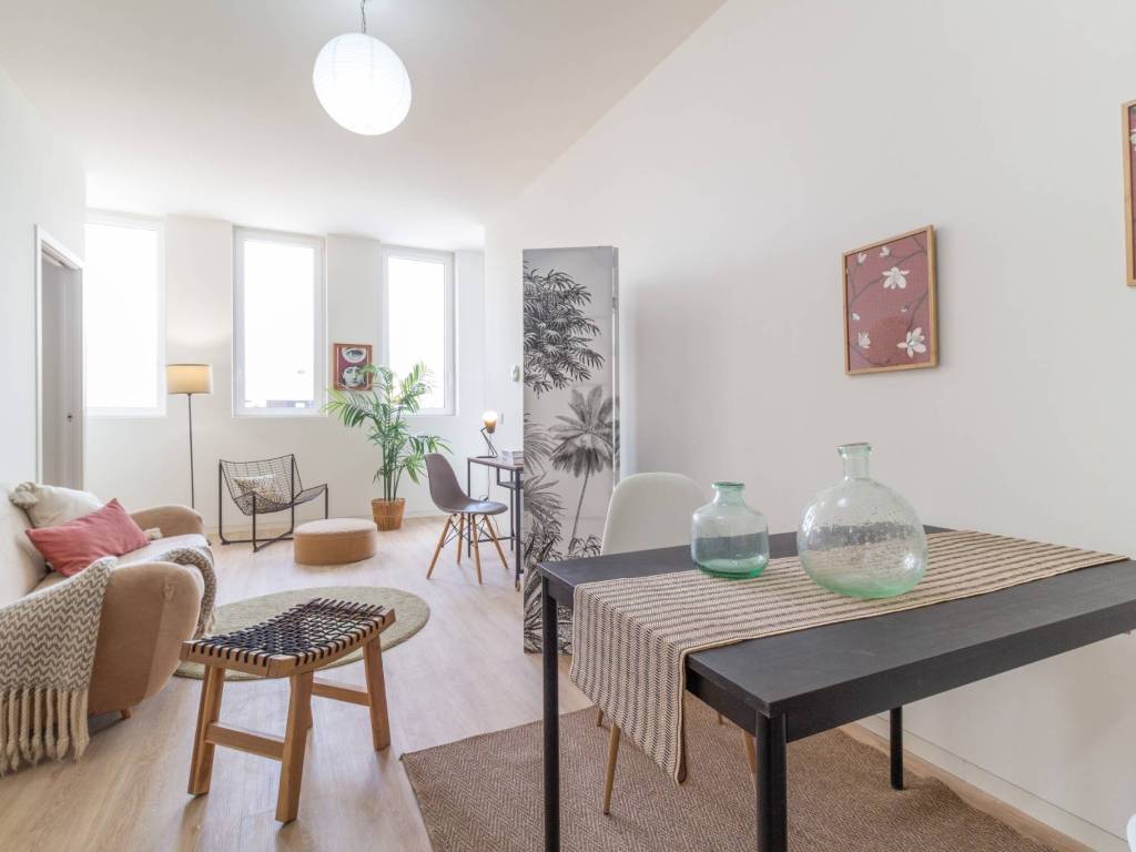 appartamento in vendita a Milano in zona Baggio