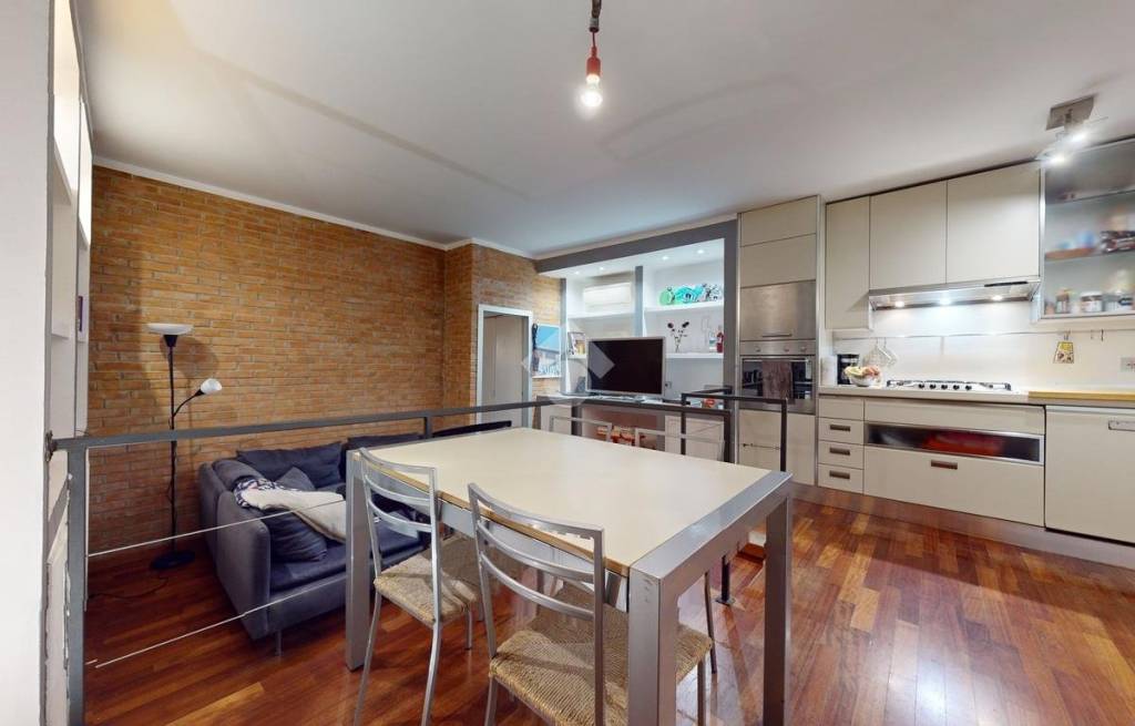 appartamento in vendita a Milano in zona Ortica