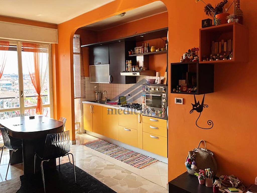 appartamento in vendita a Milano in zona Città Studi