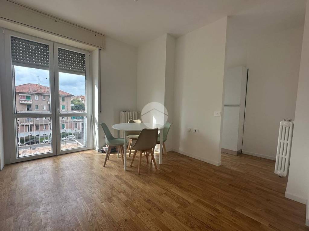 appartamento in vendita a Milano in zona Famagosta