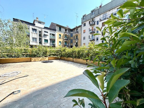 appartamento in vendita a Milano in zona Cinque Giornate