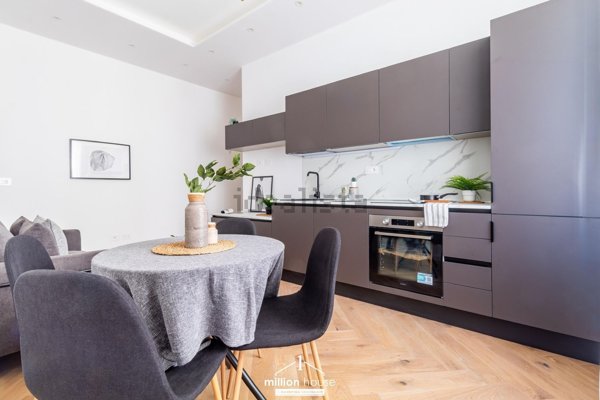 appartamento in vendita a Milano in zona Loreto