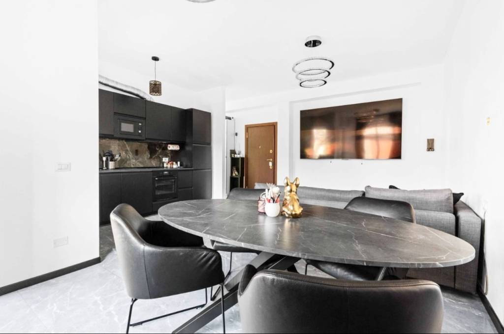 appartamento in vendita a Milano in zona Porta Genova