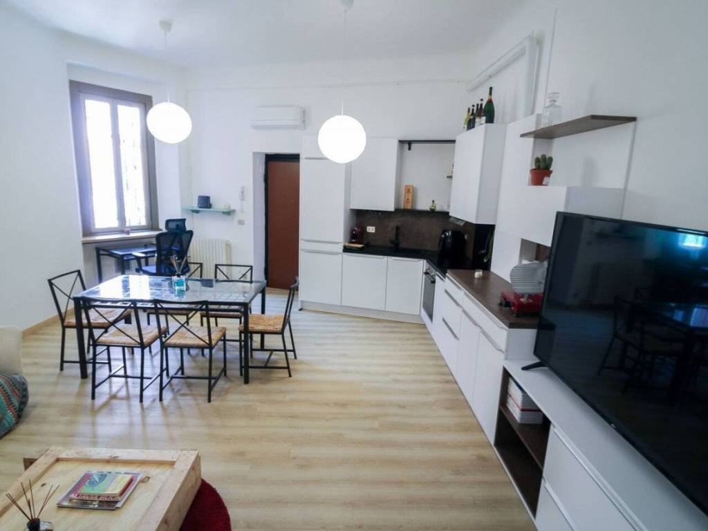 appartamento in vendita a Milano in zona Piazzale Lodi