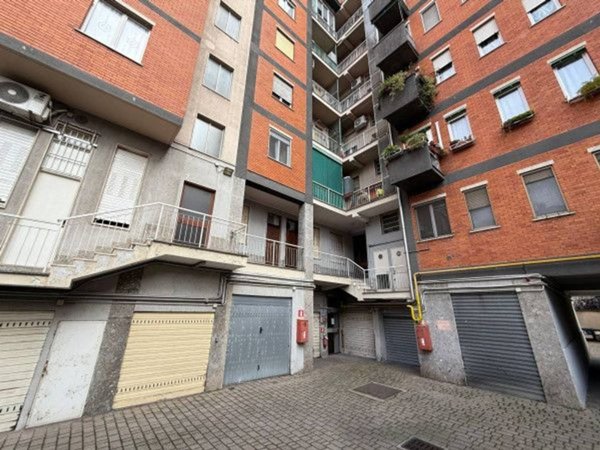 negozio in vendita a Milano in zona Greco