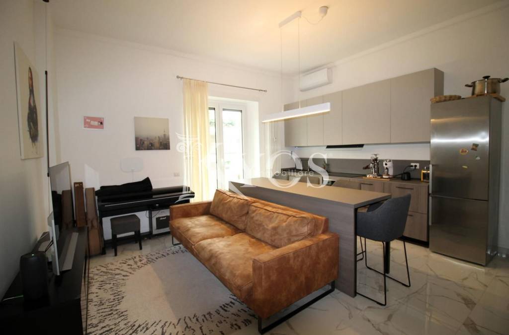 appartamento in vendita a Milano in zona Centro Direzionale