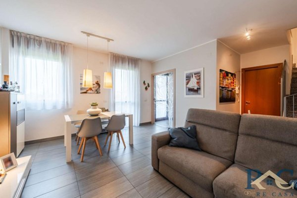 appartamento in vendita a Milano in zona Vigentino