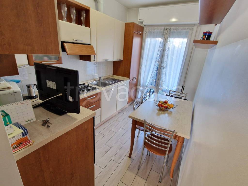 appartamento in vendita a Milano in zona Quartiere degli Olmi