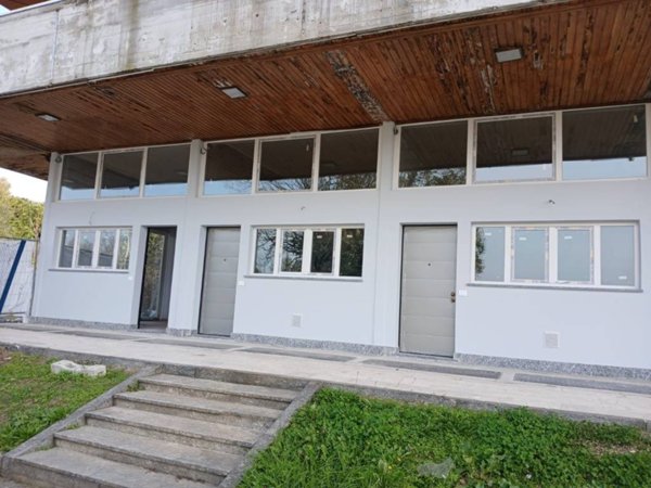 appartamento in vendita a Milano in zona Famagosta