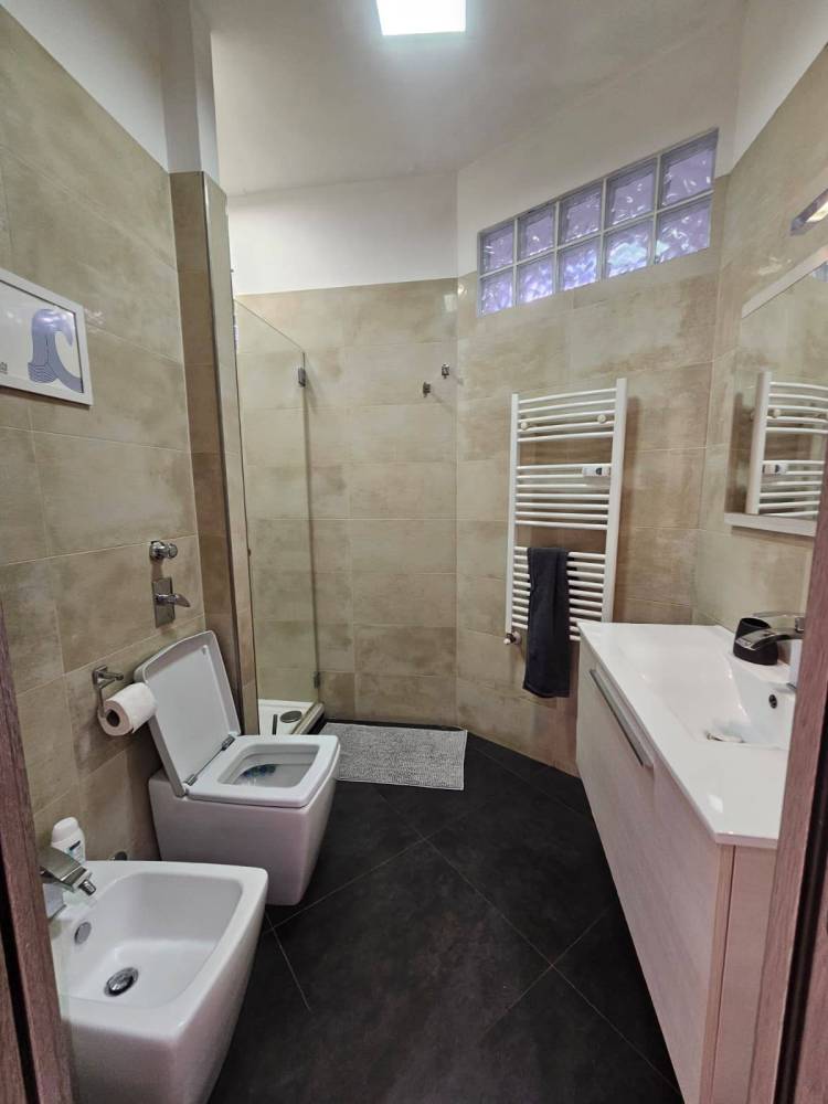 appartamento in vendita a Milano in zona Porta Genova