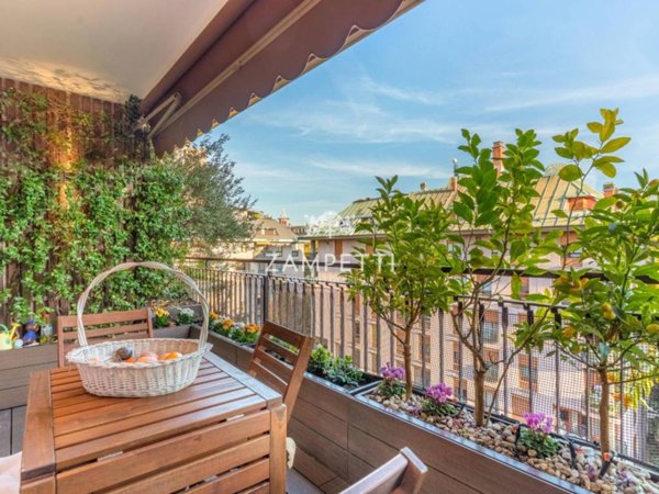 appartamento in vendita a Milano in zona Sempione