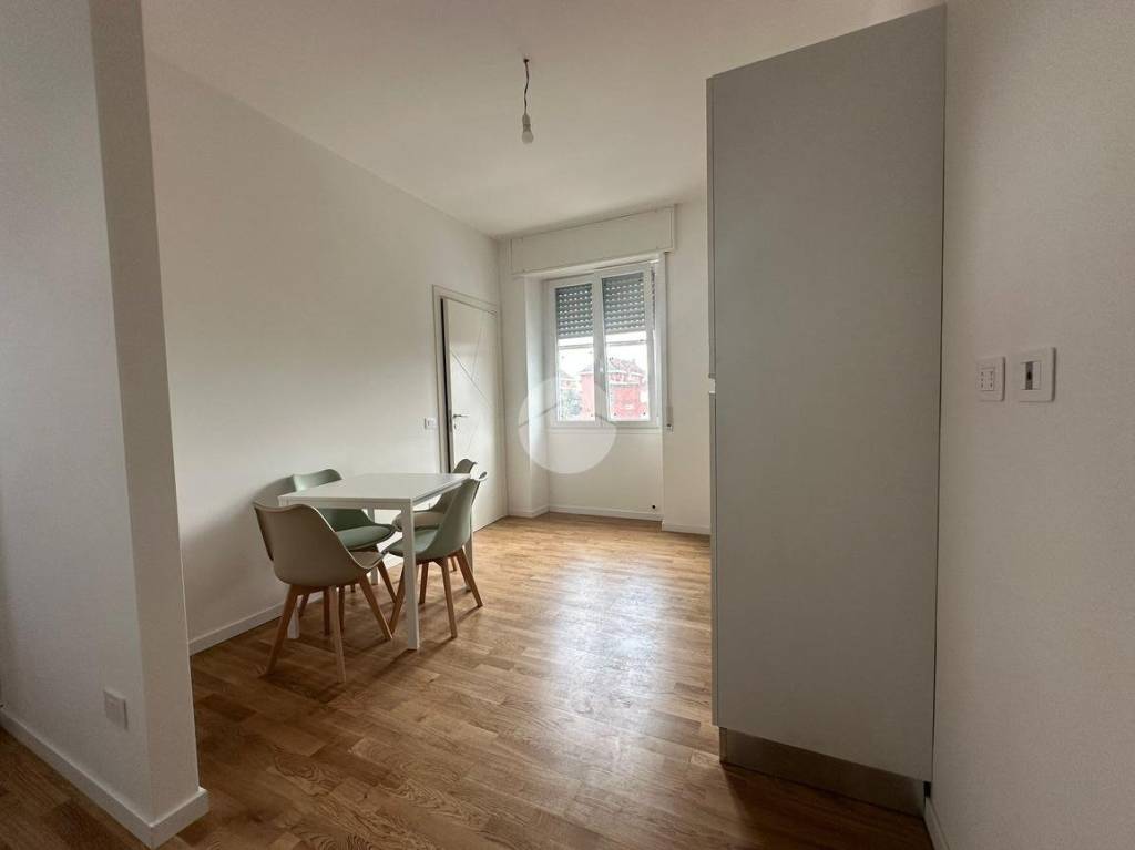 appartamento in vendita a Milano in zona Famagosta