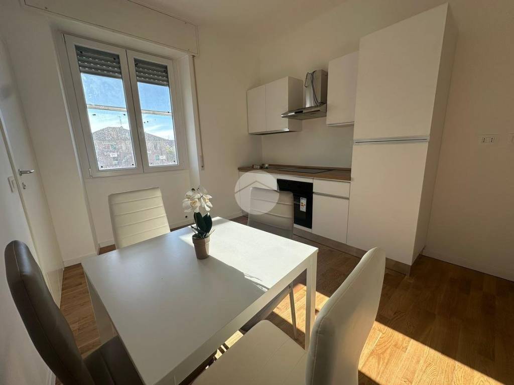 appartamento in vendita a Milano in zona Famagosta