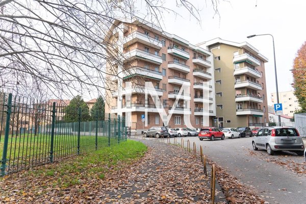 appartamento in vendita a Milano in zona Stadera
