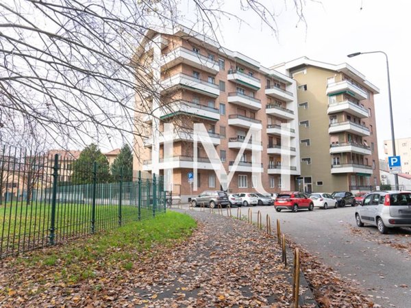 appartamento in vendita a Milano in zona Stadera