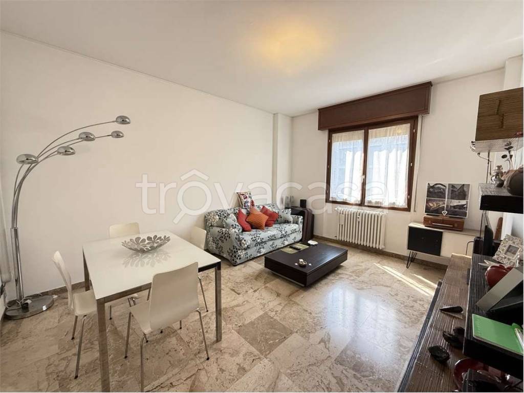 appartamento in vendita a Milano in zona Il Portello