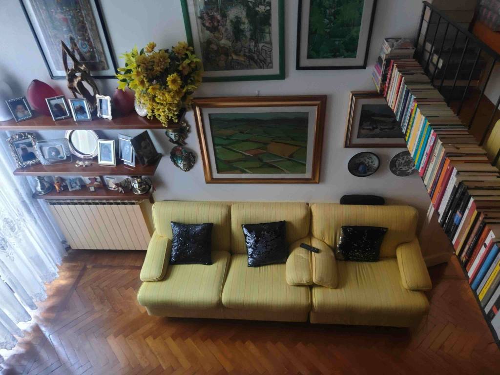 appartamento in vendita a Milano in zona Guastalla