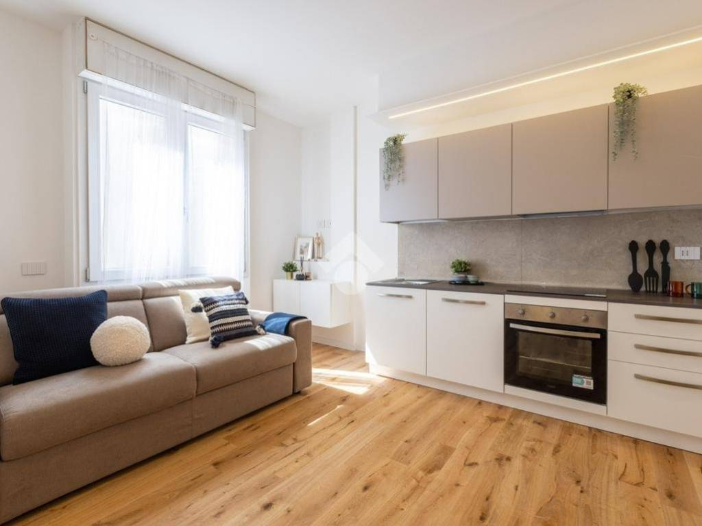 appartamento in vendita a Milano in zona Loreto